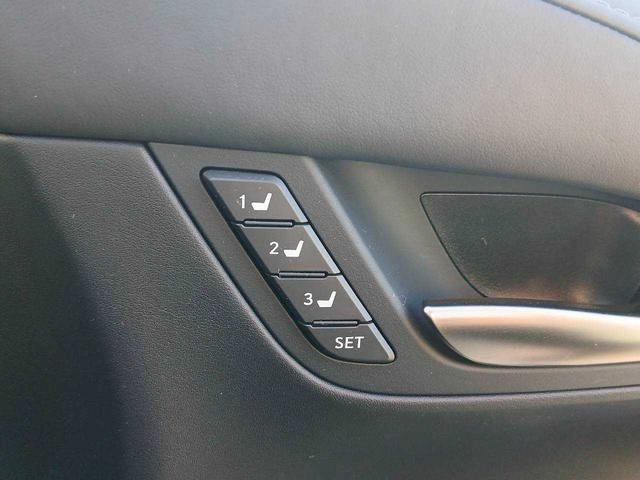 LX LX570 メーカーナビTV/モデリスタエアロ/リアエンターテイメント/マークレビンソンサウンドシステム/クールBOX/サンルーフ/セーフティシステムプラス/パワーバックドア/ワンオーナー/禁煙車(15枚目)