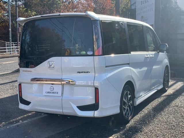 ステップワゴンスパーダ スパーダ　ホンダセンシング　純正１０インチナビ／フルセグＴＶ／バックモニター／ＥＴＣ／前ドライブレコーダー／両側パワースライドドア／アルパインリヤモニター（3枚目）