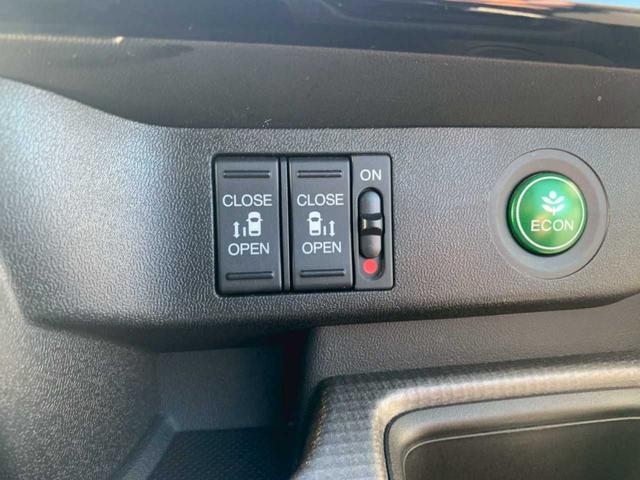 ステップワゴンスパーダ スパーダ　ホンダセンシング　純正１０インチナビ／フルセグＴＶ／バックモニター／ＥＴＣ／前ドライブレコーダー／両側パワースライドドア／アルパインリヤモニター（12枚目）