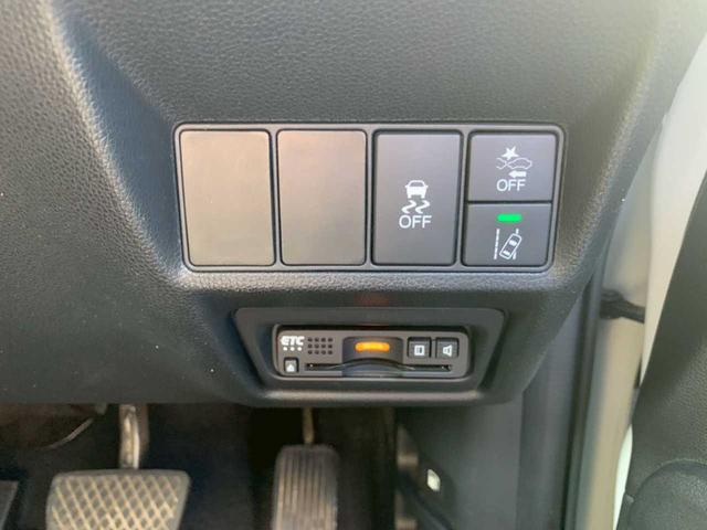 ステップワゴンスパーダ スパーダ　ホンダセンシング　純正１０インチナビ／フルセグＴＶ／バックモニター／ＥＴＣ／前ドライブレコーダー／両側パワースライドドア／アルパインリヤモニター（13枚目）