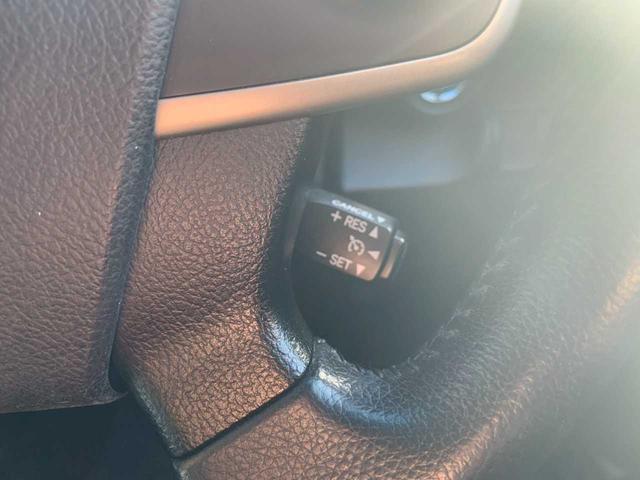 カムリ ハイブリッド　レザーパッケージ　メーカーナビＴＶ／ブラックレザー／クルーズコントロール／パワーシート／前席シートヒーター／ワンオーナー／禁煙車（9枚目）