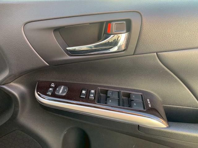 カムリ ハイブリッド　レザーパッケージ　メーカーナビＴＶ／ブラックレザー／クルーズコントロール／パワーシート／前席シートヒーター／ワンオーナー／禁煙車（15枚目）