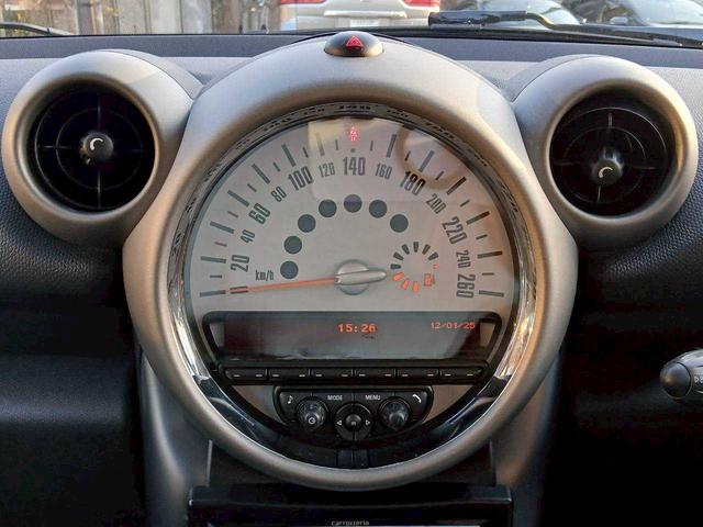 ＭＩＮＩ クーパーＳ　クロスオーバー　社外ナビ／ブロックタイヤ／ヒッチメンバー／ドライブレコーダー／バックモニター（10枚目）