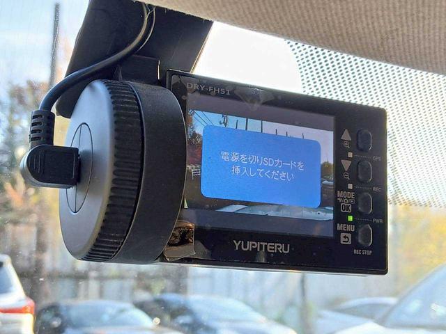 ＭＩＮＩ クーパーＳ　クロスオーバー　社外ナビ／ブロックタイヤ／ヒッチメンバー／ドライブレコーダー／バックモニター（19枚目）