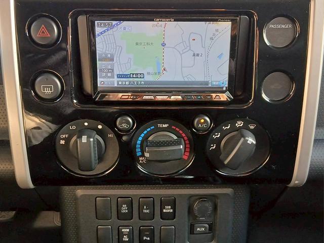 FJクルーザー ベースグレード 左ハンドル カロッツェリアSDナビ TV ETC Bluetooth(16枚目)