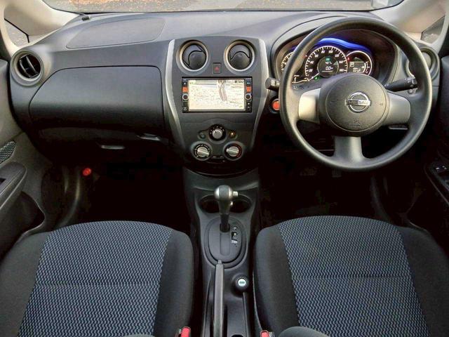 ノート Ｘ　ＤＩＧ－Ｓ　純正ナビ　アラウンドビューモニターＴＶ　ＥＴＣ　インテリキー　Ｂｌｕｅｔｏｏｔｈ対応（8枚目）