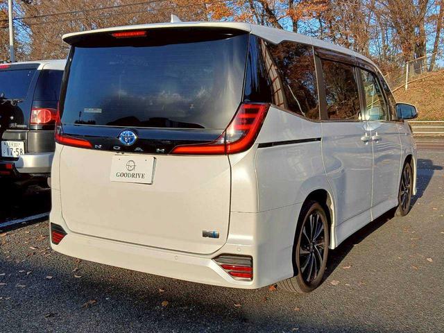 ノア ハイブリッドＳ－Ｚ　純正１０インチディスプレイオーディオ／ナビ／フルセグＴＶ／セーフティセンス／パーキングサポートブレーキ／デジタルインナーミラー／ＥＴＣ２．０／ワンオーナー／禁煙車（3枚目）