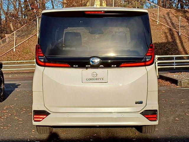 ノア ハイブリッドＳ－Ｚ　純正１０インチディスプレイオーディオ／ナビ／フルセグＴＶ／セーフティセンス／パーキングサポートブレーキ／デジタルインナーミラー／ＥＴＣ２．０／ワンオーナー／禁煙車（5枚目）