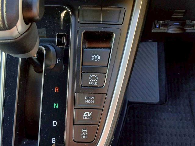 ノア ハイブリッドＳ－Ｚ　純正１０インチディスプレイオーディオ／ナビ／フルセグＴＶ／セーフティセンス／パーキングサポートブレーキ／デジタルインナーミラー／ＥＴＣ２．０／ワンオーナー／禁煙車（24枚目）