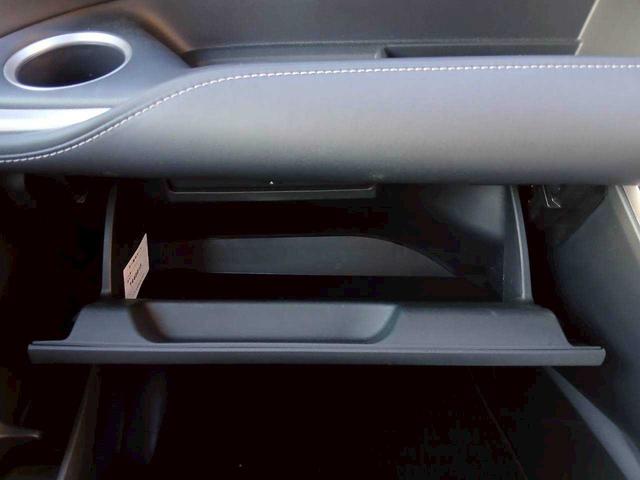 ノア ハイブリッドＳ－Ｚ　純正１０インチディスプレイオーディオ／ナビ／フルセグＴＶ／セーフティセンス／パーキングサポートブレーキ／デジタルインナーミラー／ＥＴＣ２．０／ワンオーナー／禁煙車（29枚目）