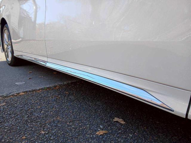 アルファード ２．５Ｓ　タイプゴールド　エアロ　ガナドールマフラー　純正ＤＡ　ＴＶ　純正ＣＤ／ＤＶＤデッキ　純正後席モニター　パワーバックドア　両電（7枚目）