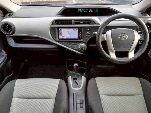 アクア S 純正7インチナビ/TV/ETC/プッシュスタート/オートエアコン(8枚目)