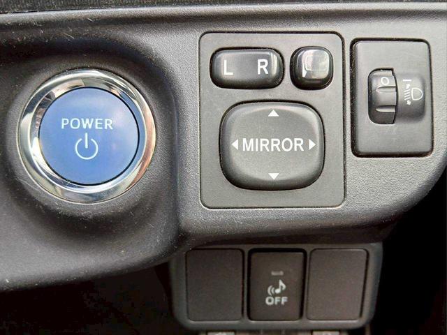 アクア S 純正7インチナビ/TV/ETC/プッシュスタート/オートエアコン(10枚目)