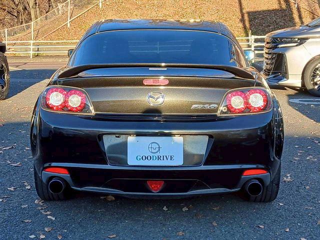 ＲＸ－８ スピリットＲ　タイプＲＳ　６速ＭＴ　純正赤／黒レカロ半革シート　フジツボマフラー　純正ブロンズ１９ＡＷ　レッドキャリパー　ナビ　ＴＶ　ＥＴＣ　Ｂｌｕｅｔｏｏｔｈ／Ｂｌｕ－ｒａｙ対応（5枚目）