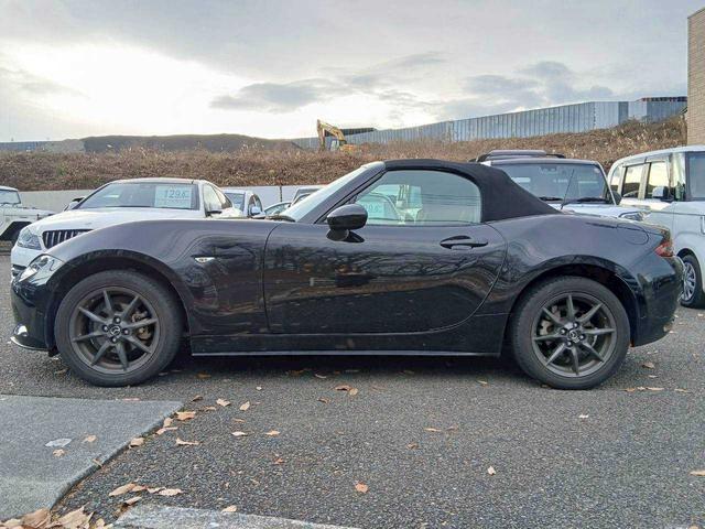 ロードスター Ｓスペシャルパッケージ　純正ナビ／フルセグＴＶ／バックモニター／ＥＴＣ／純正ＡＷ（2枚目）