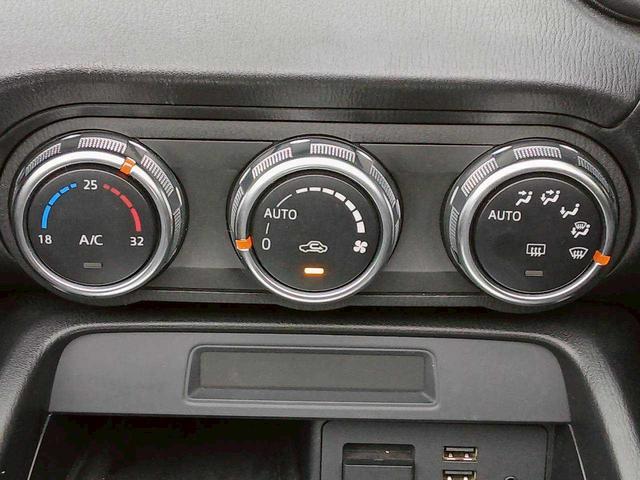 ロードスター Ｓスペシャルパッケージ　純正ナビ／フルセグＴＶ／バックモニター／ＥＴＣ／純正ＡＷ（21枚目）