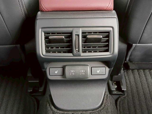 レヴォーグ STIスポーツ EX 純正11.6インチナビ/スマートミラー/ドライバーモニタリング/フロント・サイド・リアカメラ/パワーバックドア(39枚目)