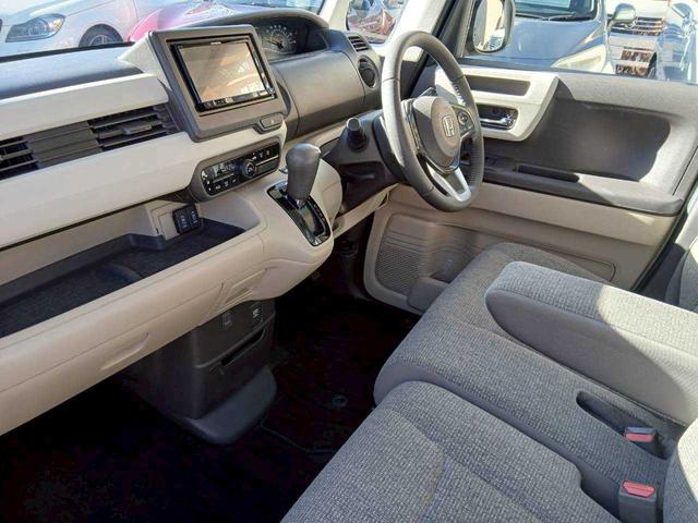 Ｎ－ＢＯＸ Ｇ・Ｌターボホンダセンシング　社外ナビ／フルセグＴＶ／ＥＴＣ／Ｂｌｕｅｔｏｏｔｈ／エンジンスターター／両側電動スライドドア（8枚目）