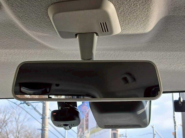 スペーシアカスタム ハイブリッドＸＳ　８型ナビ　全方位カメラ　両側電動スライドドア　ＥＴＣ　ＴＶ　シートヒーター　ＨＵＤ（23枚目）