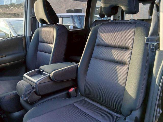 セレナ ハイウェイスター　Ｖセレクション　８インチナビ／両側電動スライド／バックモニター／ＥＴＣ／４ＷＤ（9枚目）