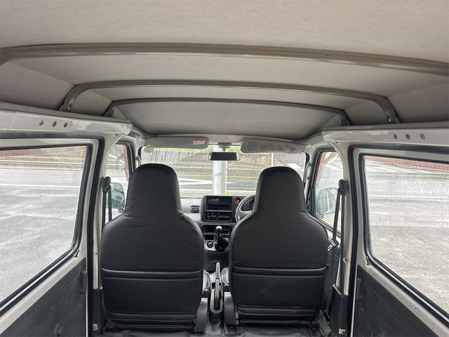 ２シータークリーン　軽バン　ＭＴ　両側スライドドア　エアコン　運転席エアバッグ　助手席エアバッグ(24枚目)