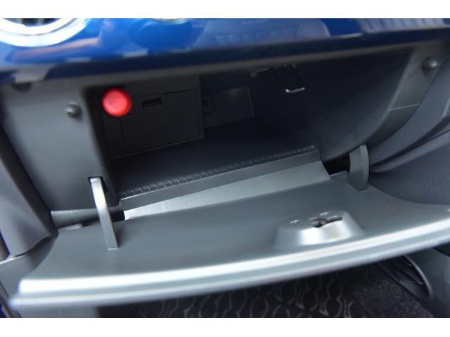 ５００ マーレブル　クリアランスソナー　アルミホイール　キーレスエントリー　サンルーフ　ＨＩＤ　アイドリングストップ　ＡＴ　盗難防止システム　ＡＢＳ　ＥＳＣ　エアコン　パワーステアリング　パワーウィンドウ（27枚目）