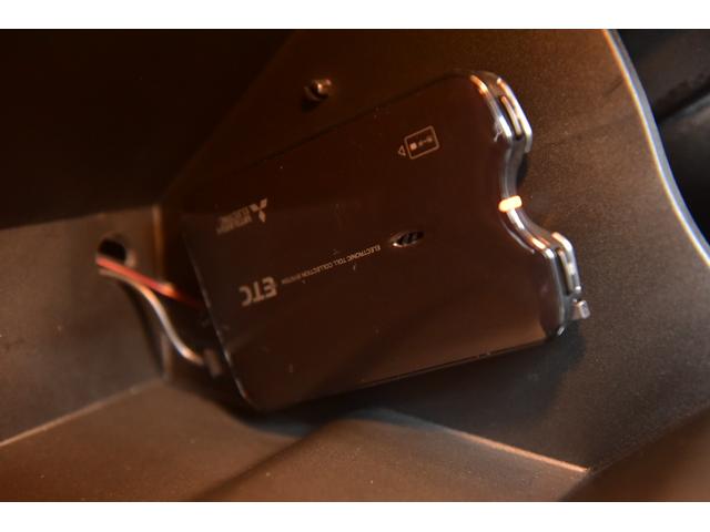 ５００Ｘ ポップスター　プラス　ドライブレコーダー　ＥＴＣ　バックカメラ　クリアランスソナー　オートクルーズコントロール　ターボ　ナビ　ＨＩＤ　アルミホイール　シートヒーター　ＡＴ　盗難防止システム　ＵＳＢ（7枚目）