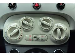 気温に合わせて直感的に操作することで、車内をいつでも快適に保てます。 7