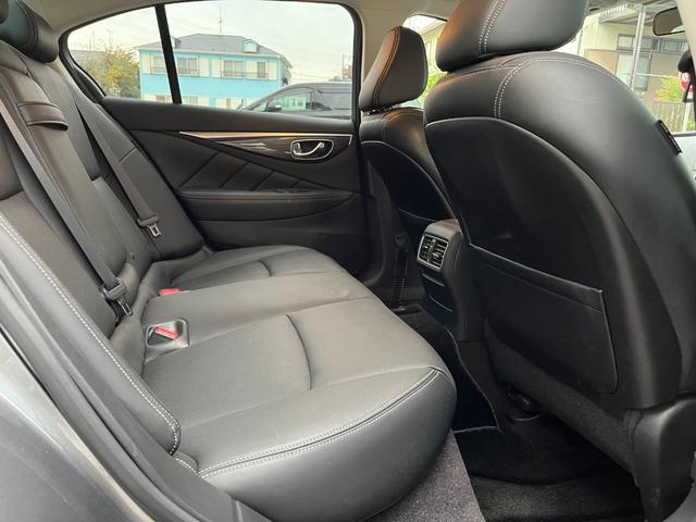 スカイライン ３５０ＧＴ　ハイブリッド　タイプＰ　【１２か月ライト保証】純正ナビ　フルセグＴＶ　アラウンドビューモニター　エマージェンシーブレーキ　ＥＴＣ　純正１７ＡＷ　インテリジェントキー２個　ＬＥＤヘッドランプ　ブラックレザーシート（41枚目）