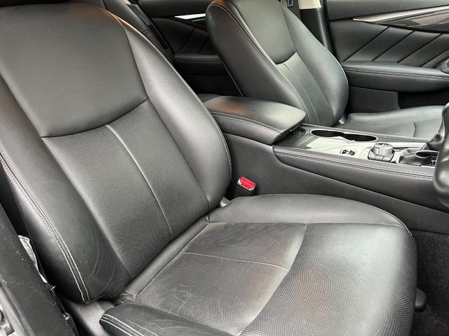 スカイライン ３５０ＧＴ　ハイブリッド　タイプＰ　【１２か月ライト保証】純正ナビ　フルセグＴＶ　アラウンドビューモニター　エマージェンシーブレーキ　ＥＴＣ　純正１７ＡＷ　インテリジェントキー２個　ＬＥＤヘッドランプ　ブラックレザーシート（47枚目）