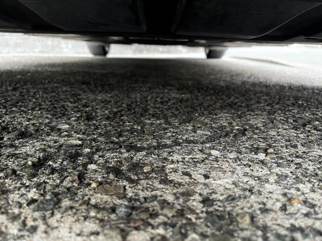 スカイライン ３５０ＧＴ　ハイブリッド　タイプＰ　【１２か月ライト保証】純正ナビ　フルセグＴＶ　アラウンドビューモニター　エマージェンシーブレーキ　ＥＴＣ　純正１７ＡＷ　インテリジェントキー２個　ＬＥＤヘッドランプ　ブラックレザーシート（50枚目）