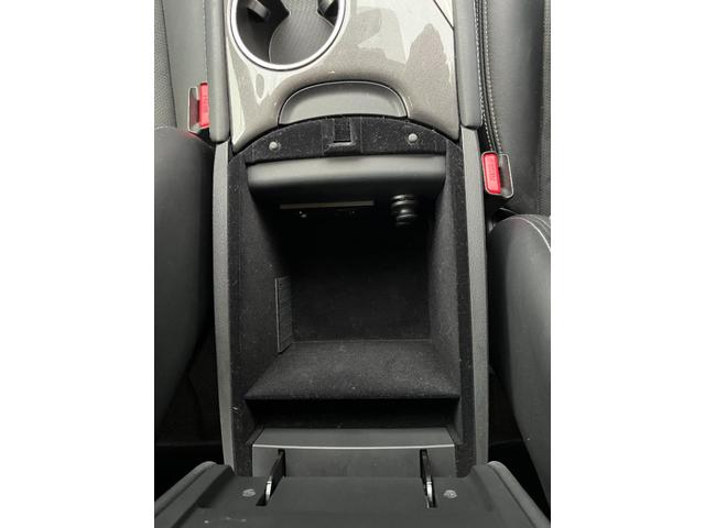 スカイライン ３５０ＧＴ　ハイブリッド　タイプＰ　【１２か月ライト保証】純正ナビ　フルセグＴＶ　アラウンドビューモニター　エマージェンシーブレーキ　ＥＴＣ　純正１７ＡＷ　インテリジェントキー２個　ＬＥＤヘッドランプ　ブラックレザーシート（61枚目）