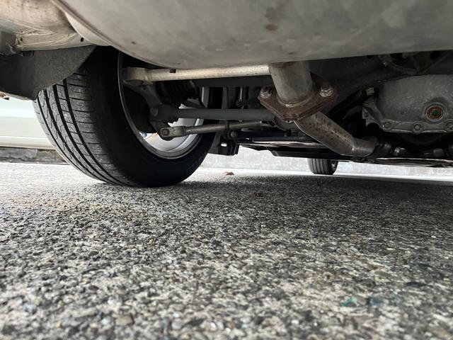 スカイライン ３５０ＧＴ　ハイブリッド　タイプＰ　【１２か月ライト保証】純正ナビ　フルセグＴＶ　アラウンドビューモニター　エマージェンシーブレーキ　ＥＴＣ　純正１７ＡＷ　インテリジェントキー２個　ＬＥＤヘッドランプ　ブラックレザーシート（67枚目）