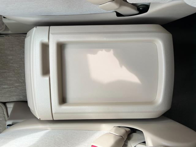 アルファード 240X 【点検整備後御納車】走行距離37000キロ 両側パワースライドドア 純正ナビ フルセグTV バックカメラ スマートキー ETC HIDヘッドライト 8人乗り パーキングセンサー(38枚目)