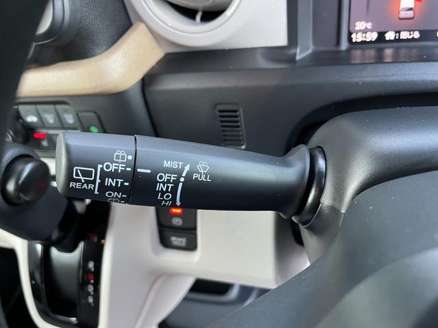 N-BOX ファッションスタイル 【メーカー保証継承】純正ナビ フルセグ バックカメラ 両側パワースライドドア スマートキー(2個) LEDヘッドライト クリアランスソナー フロント席シートヒーター オートリトラミラー(23枚目)