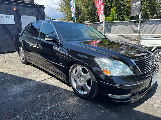 米国トヨタその他 　ＬＳ４３０・ムーンルーフ・純正マルチ　黒革シート　マフラーヴァルド・前後ドラレコ・Ｂカメラスマートキー・ＥＴＣ・走行距離マイル表示カーＦＡＸ付き（5枚目）