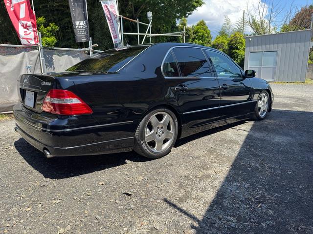米国トヨタその他 　ＬＳ４３０・ムーンルーフ・純正マルチ　黒革シート　マフラーヴァルド・前後ドラレコ・Ｂカメラスマートキー・ＥＴＣ・走行距離マイル表示カーＦＡＸ付き（16枚目）