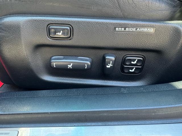 米国トヨタその他 　ＬＳ４３０・ムーンルーフ・純正マルチ　黒革シート　マフラーヴァルド・前後ドラレコ・Ｂカメラスマートキー・ＥＴＣ・走行距離マイル表示カーＦＡＸ付き（25枚目）