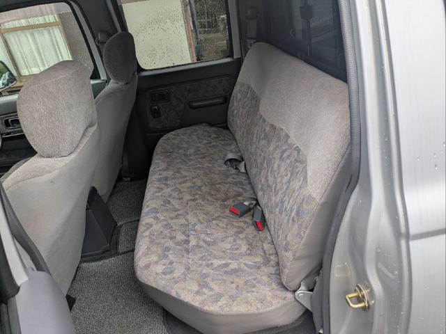ダットサンピックアップ ダブルキャブ　スカイスター　オーテック　オーテック架装・５ＭＴ車・ＥＴＣ・ハードキャノビー・メッキホイール（34枚目）