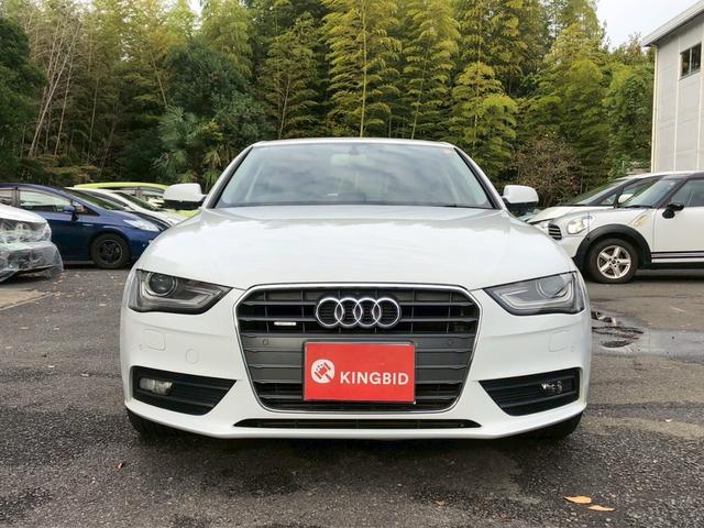 Ａ４ ２．０ＴＦＳＩクワトロ　ＳＥパッケージ／レザーシート／木目調インパネ／純正ナビ／ＴＶ／ＥＴＣ／バックモニター／パワーシート／シートヒーター／（3枚目）