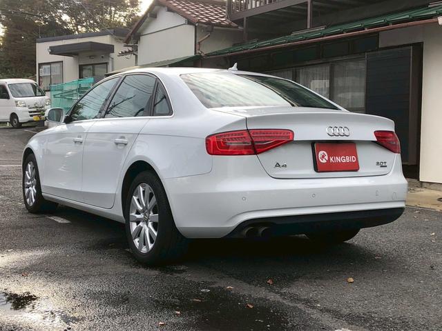 Ａ４ ２．０ＴＦＳＩクワトロ　ＳＥパッケージ／レザーシート／木目調インパネ／純正ナビ／ＴＶ／ＥＴＣ／バックモニター／パワーシート／シートヒーター／（8枚目）