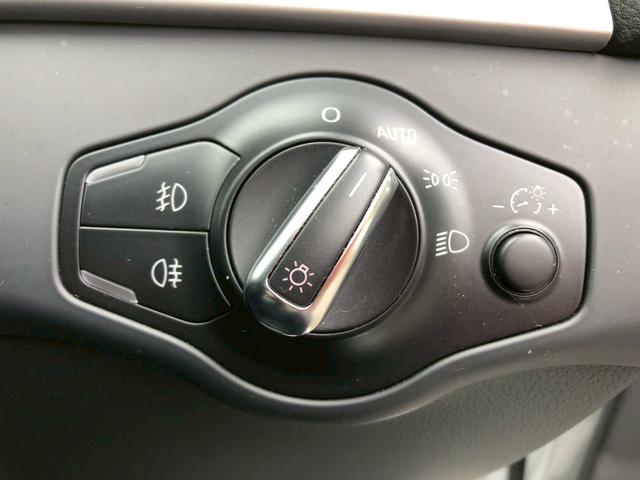 Ａ４ ２．０ＴＦＳＩクワトロ　ＳＥパッケージ／レザーシート／木目調インパネ／純正ナビ／ＴＶ／ＥＴＣ／バックモニター／パワーシート／シートヒーター／（25枚目）