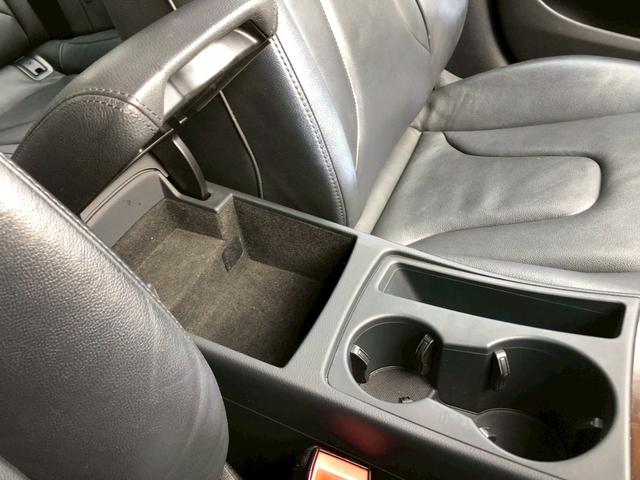 Ａ４ ２．０ＴＦＳＩクワトロ　ＳＥパッケージ／レザーシート／木目調インパネ／純正ナビ／ＴＶ／ＥＴＣ／バックモニター／パワーシート／シートヒーター／（27枚目）