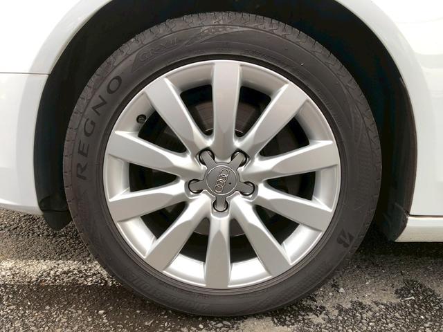 Ａ４ ２．０ＴＦＳＩクワトロ　ＳＥパッケージ／レザーシート／木目調インパネ／純正ナビ／ＴＶ／ＥＴＣ／バックモニター／パワーシート／シートヒーター／（36枚目）