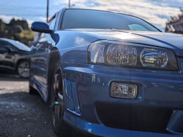 スカイライン ＧＴスペシャルエディション　アルティアエアロ・サイド　リアエアロ・Ｒスポイラー・ハイキャスレス車・社外ＡＷ・ＭＯＭＯディープコーン・ＫＥＮＷＯＯＤデジタルインナーミラー・ＫＥＮＷＯＯＤ　Ｐナビ・オールペン車両・ＥＴＣ（5枚目）