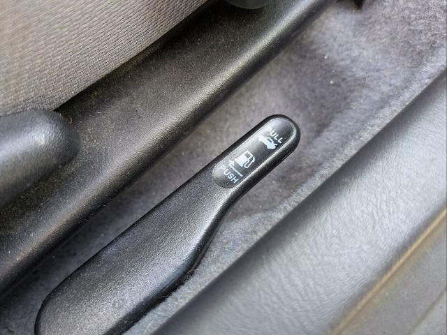 スカイライン ＧＴスペシャルエディション　アルティアエアロ・サイド　リアエアロ・Ｒスポイラー・ハイキャスレス車・社外ＡＷ・ＭＯＭＯディープコーン・ＫＥＮＷＯＯＤデジタルインナーミラー・ＫＥＮＷＯＯＤ　Ｐナビ・オールペン車両・ＥＴＣ（23枚目）