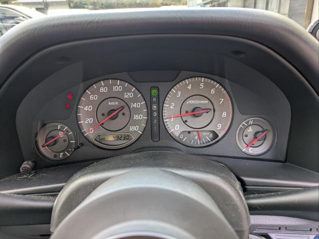 スカイライン ＧＴスペシャルエディション　アルティアエアロ・サイド　リアエアロ・Ｒスポイラー・ハイキャスレス車・社外ＡＷ・ＭＯＭＯディープコーン・ＫＥＮＷＯＯＤデジタルインナーミラー・ＫＥＮＷＯＯＤ　Ｐナビ・オールペン車両・ＥＴＣ（26枚目）