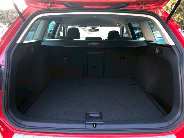 ゴルフオールトラック ＴＳＩ　４モーション　アップグレードパッケージ　ディスカバープロパッケージ・ＴＶ・バックモニター・プリクラッシュセーフティ・レーンキープ・アクティブクルーズコントロール・シートヒーター・ＥＴＣ・パドルシフト・ステアリングスイッチ・（16枚目）