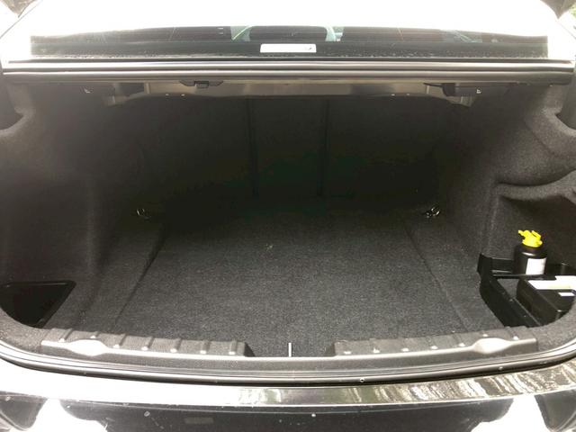 ３シリーズ ３２０ｄブルーパフォーマンス　Ｍスポーツ　純正ナビ・バックモニター・コンフォートアクセス・ＥＴＣ・パドルシフト・メモリーパワーシート・社外ドラレコ・社外グリル・社外ミラーカバー（16枚目）