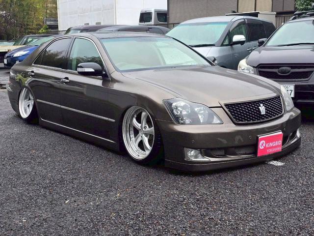 クラウン アスリート プレミアムエディション IDEAL製エアサス・BMWブラウンオールペン車・VsKf 19inAW・エムゲインFRエアロ・スリーキャッツマフラー・サンルーフ・バックカメラ・ETC・レクサスシフトノブ・エアサスリモコン(13枚目)